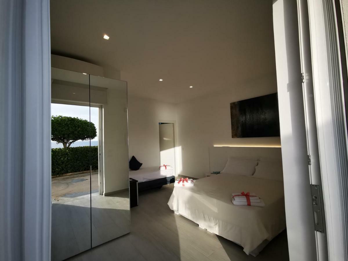 Sunset Bay Bed & Breakfast Torre Suda Exterior foto