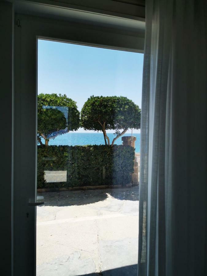Sunset Bay Bed & Breakfast Torre Suda Exterior foto