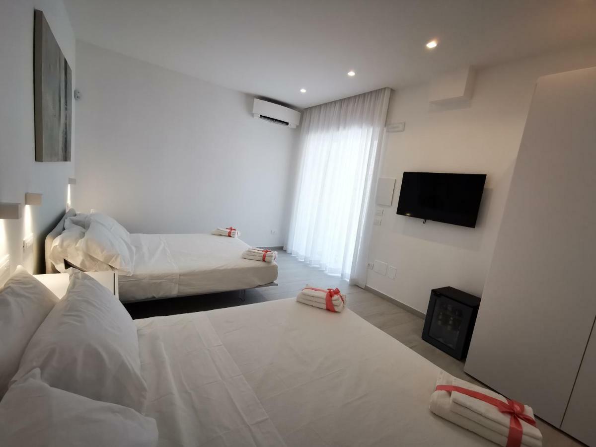 Sunset Bay Bed & Breakfast Torre Suda Exterior foto