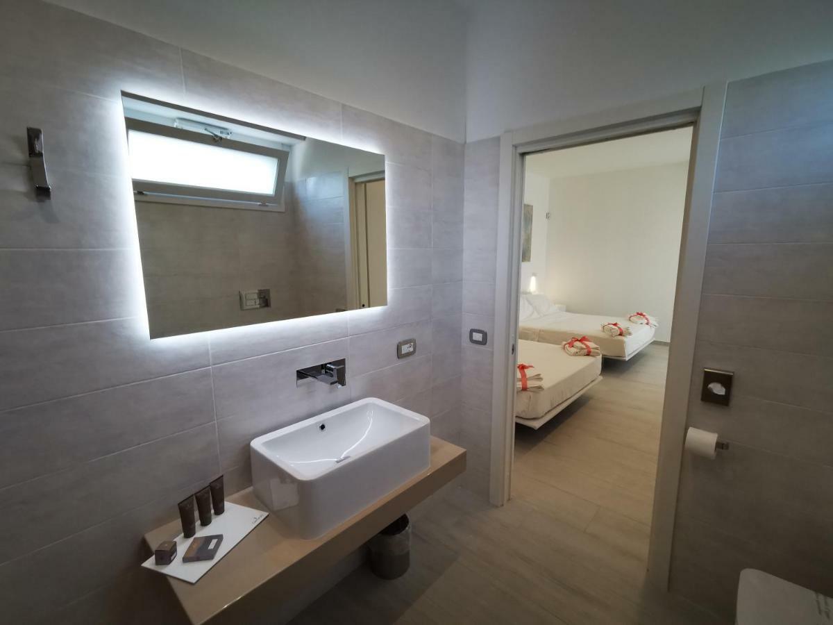Sunset Bay Bed & Breakfast Torre Suda Exterior foto